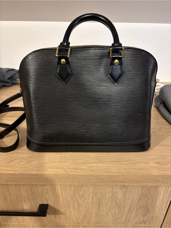 Louis Vuitton Handbags - Louis Vuitton Alma in black Epi leather with crossbody/shoulder strap